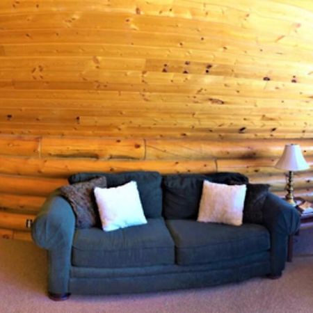 Red Rock Ranch Log Cabin: Large, Fully Furnished 埃斯卡兰特 外观 照片